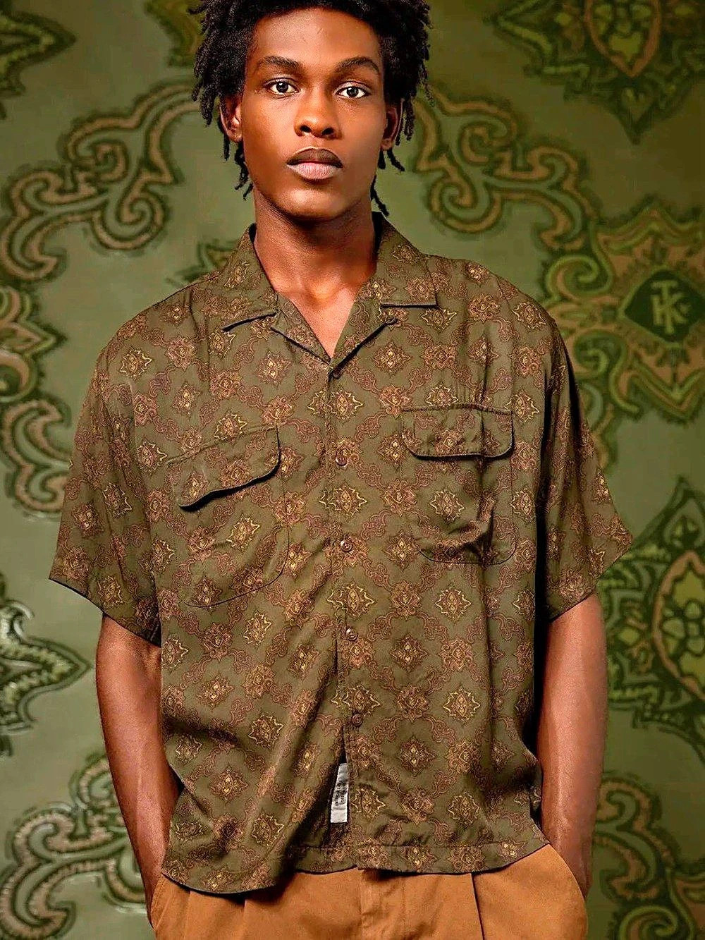 American Eagle x Tru Kolors Paisley Camp Shirt Green & Brown Large